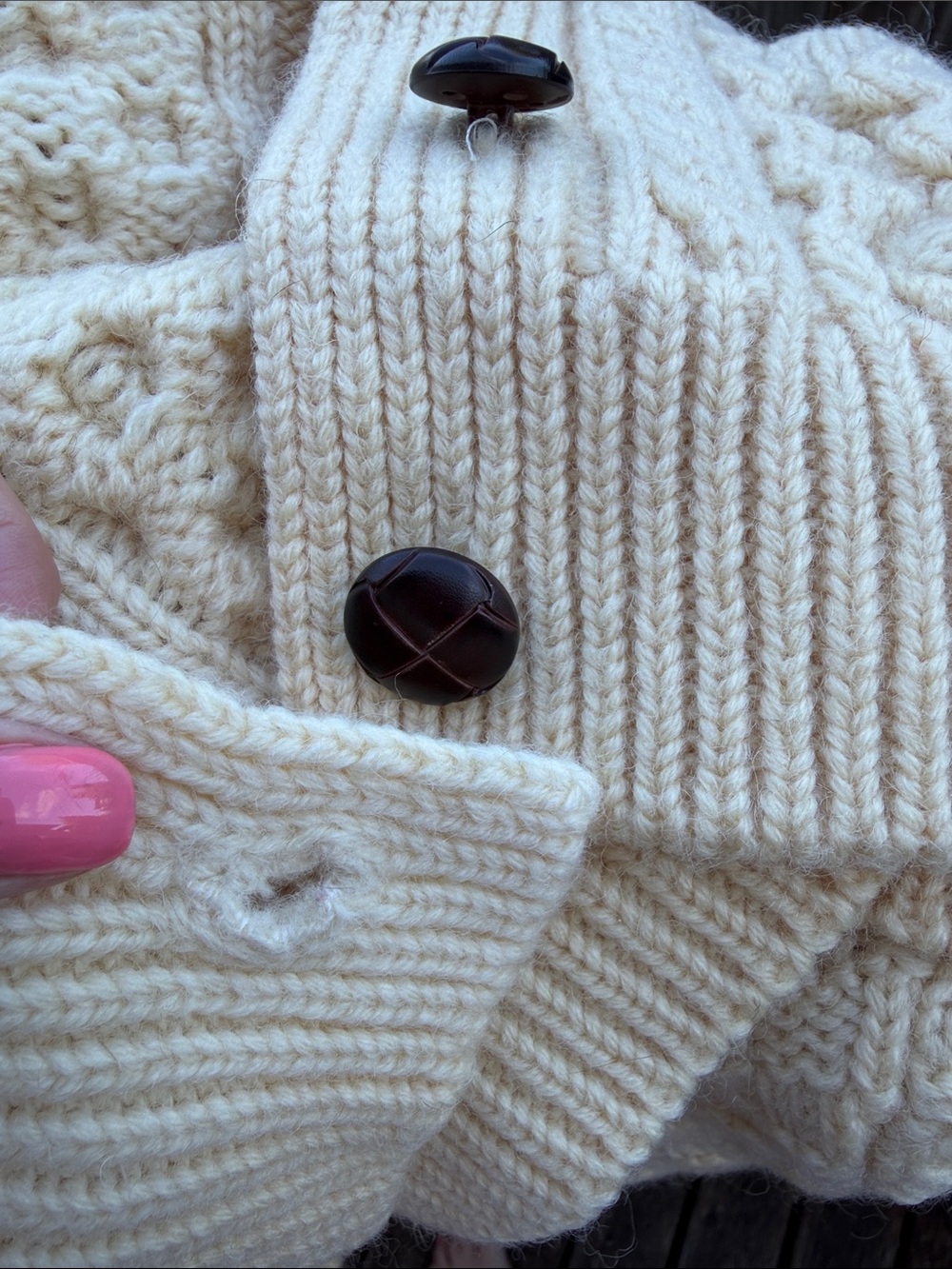 Inis Crafts Irish Wool Cable Knit Cardigan M - Picture 6 of 7